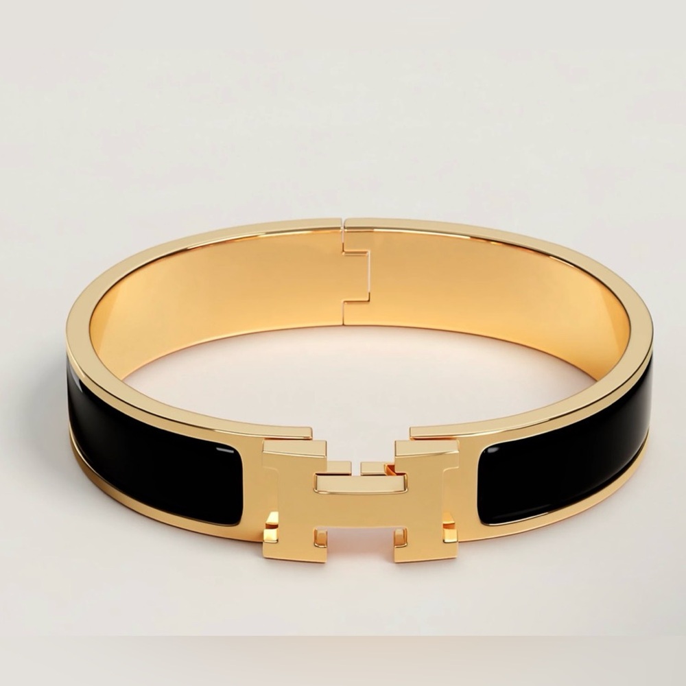 Vintage Hermès Clic H Bracelet - Gold Plated & Black Enamel - Size PM Authentic